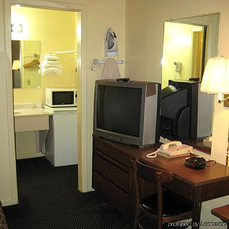 Guest House Motel Chanute Ruang foto