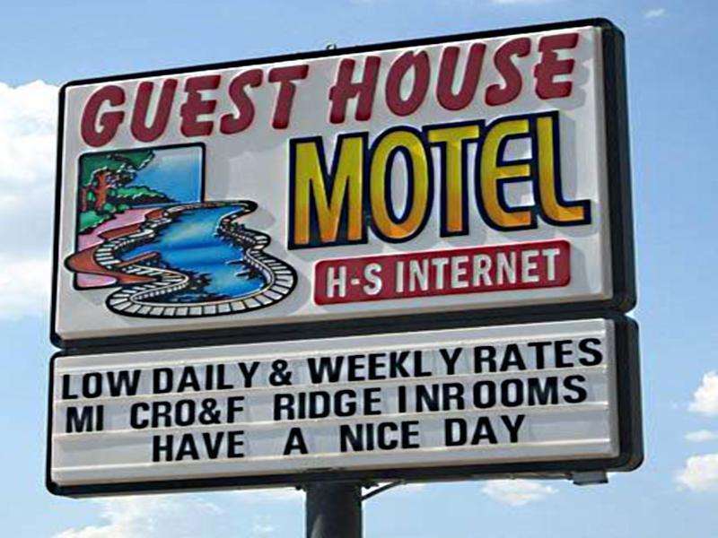 Guest House Motel Chanute Bagian luar foto